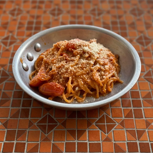 Pasta Pomodoro (V).
